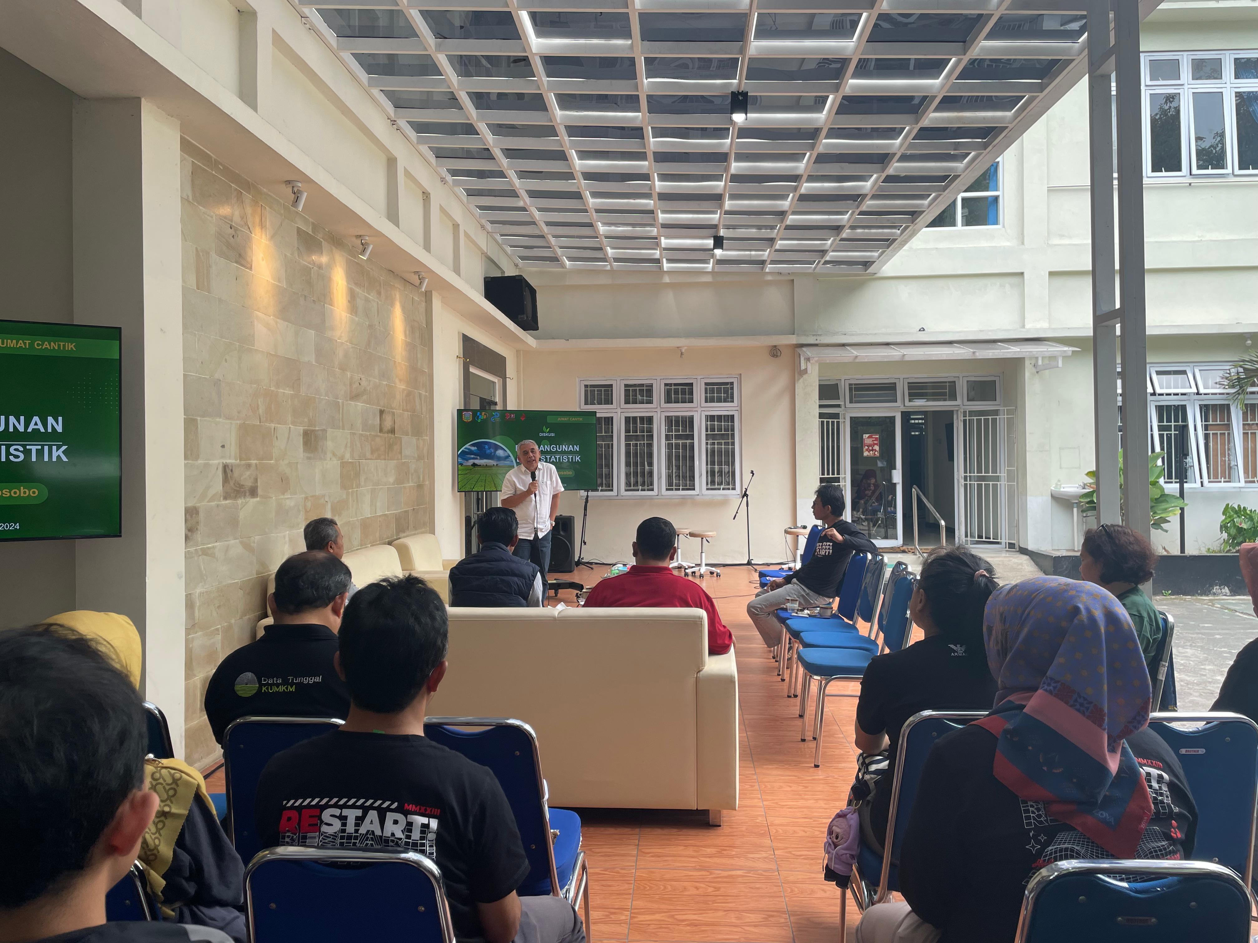  Program Jum'at CantiK Diskominfo kabupaten Wonosobo mendorong  kebijakan berbasis data